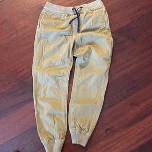 XS American Eagle khaki jogger
